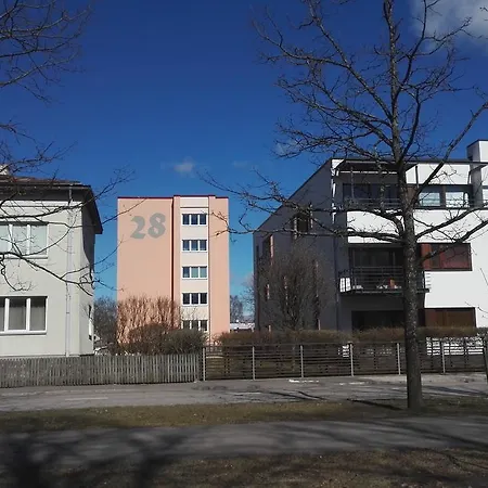 Parnuliving Tammsaare 28 *